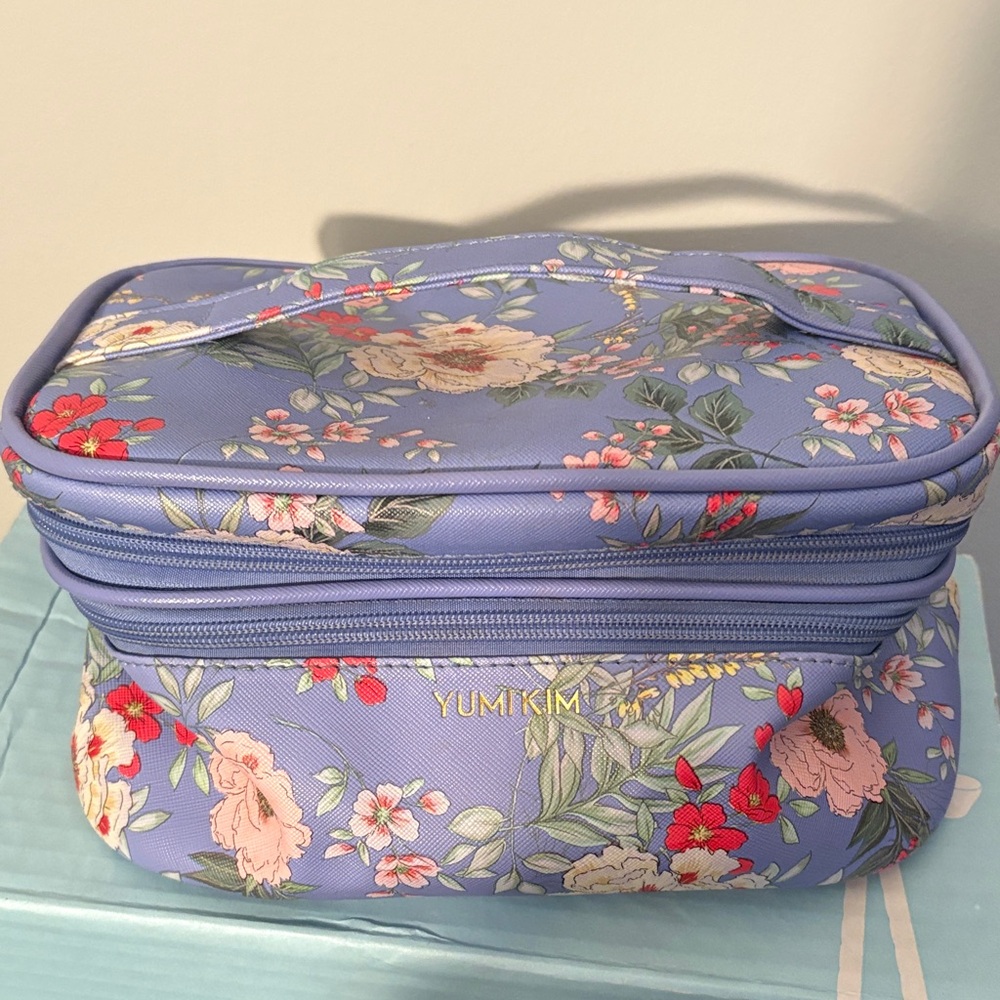 🥭 (4 for $15) Yumi Kim Lavender Floral Cosmetic Bag